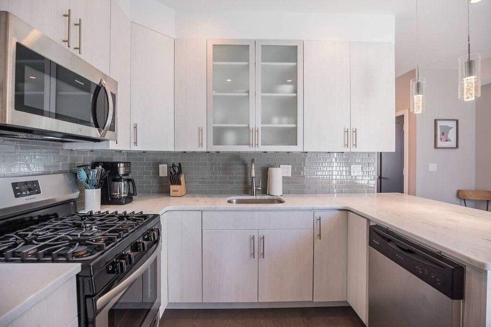 undefined 755 Capitol - B 10