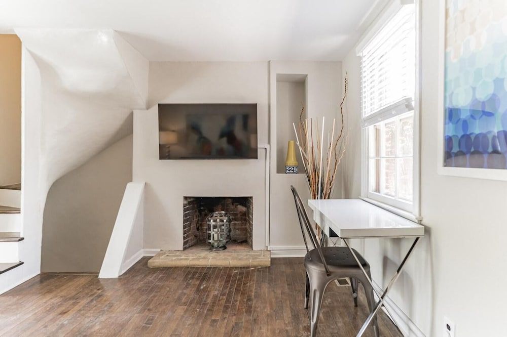 undefined 229 Fulton St 10