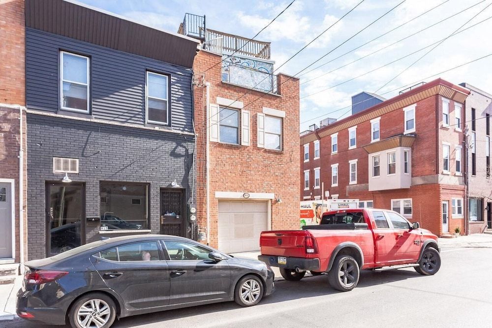 undefined 917 S 8th St. · Stylish 3 Bedroom Home in Bella Vista 2