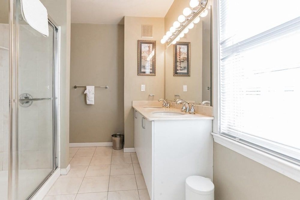 undefined 917 S 8th St. · Stylish 3 Bedroom Home in Bella Vista 3