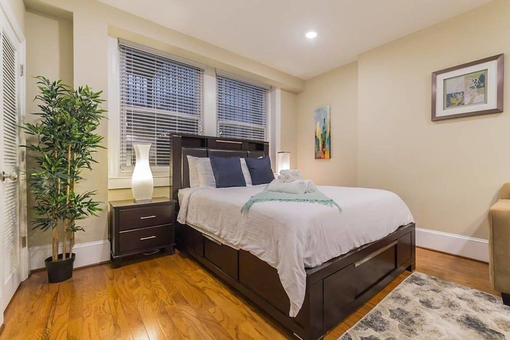 undefined 1955 Rittenhouse - Studio