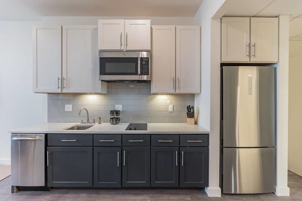 undefined Pine Suite - 415 in Philadelphia 2