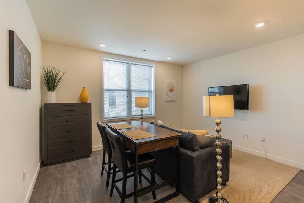 undefined Pine Suite - 415 in Philadelphia 5