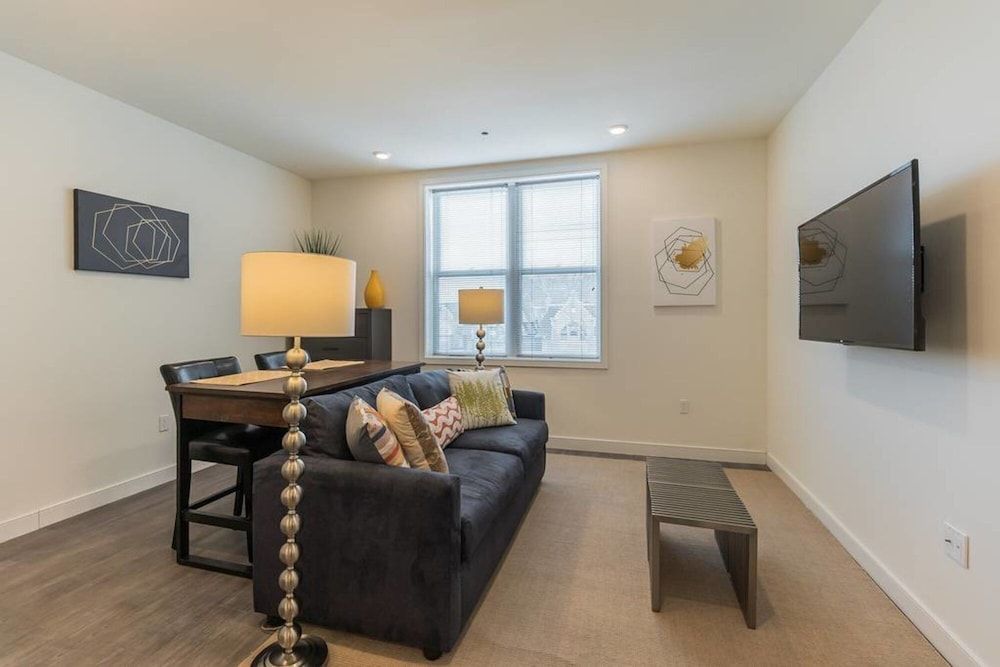 undefined Pine Suite - 415 in Philadelphia 4