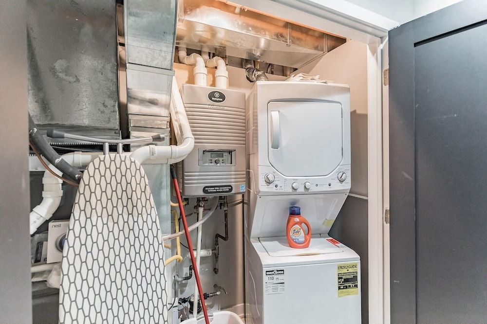 undefined 755 Capitol - A Exquisite 3 Bedroom Home in Fairmount 4