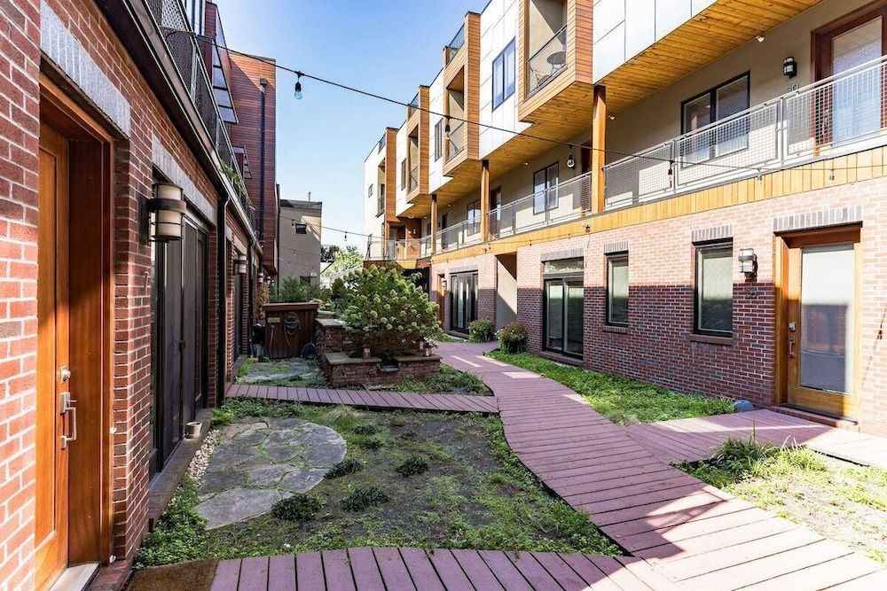 undefined 1247 E Columbia Ave 6