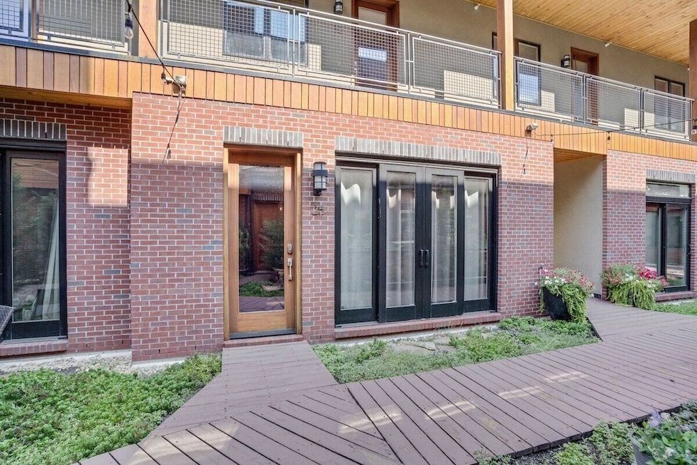 undefined 1247 E Columbia Ave 2