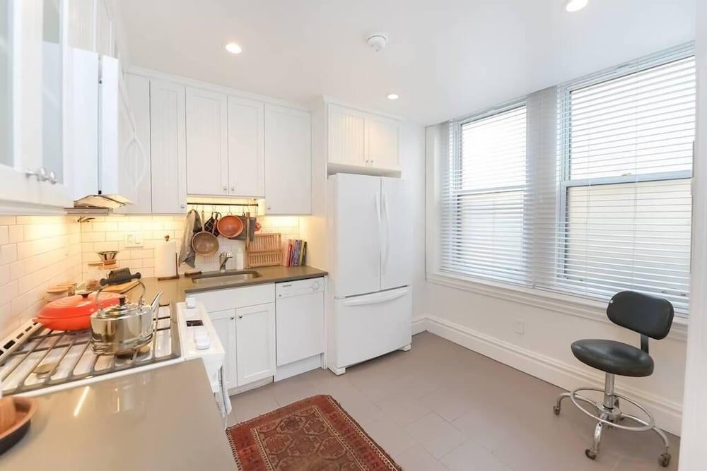 undefined Touraine Unit 107 in Philadelphia 3