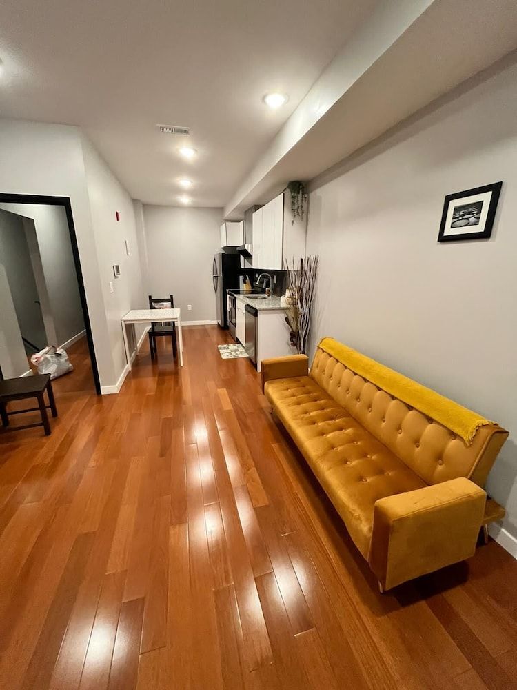 undefined Philadelphia Central Apartments 9