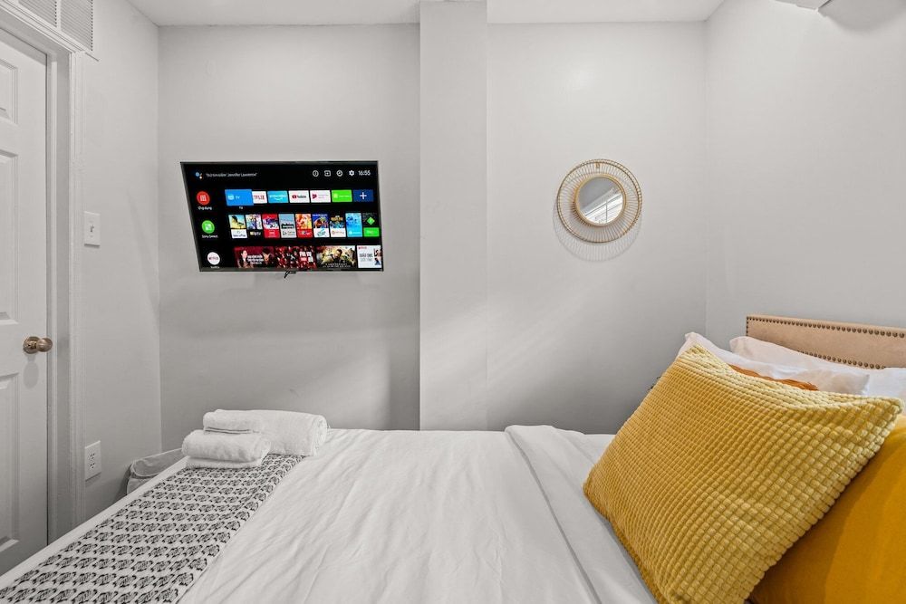 undefined East Passyunk Trendy Apartment 5