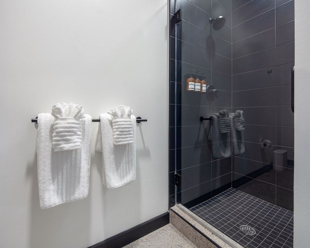 Kasa The Niche University City Philadelphia Queen Room (Self Check-in with Virtual Front Desk) 14