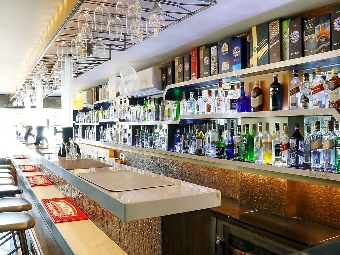 Bar