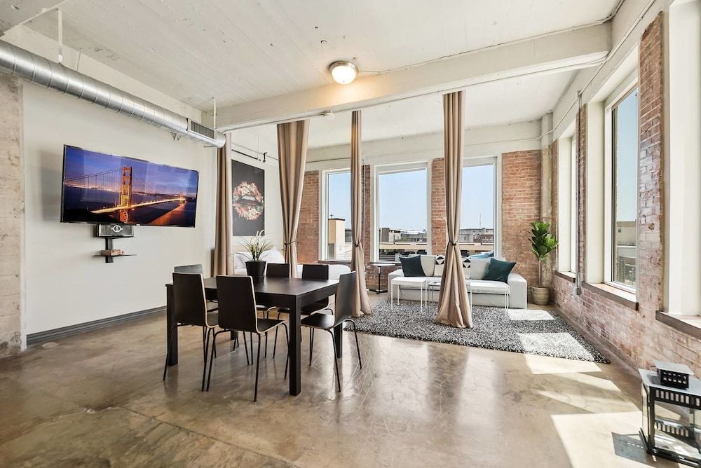 Apartment (3 Bedrooms)