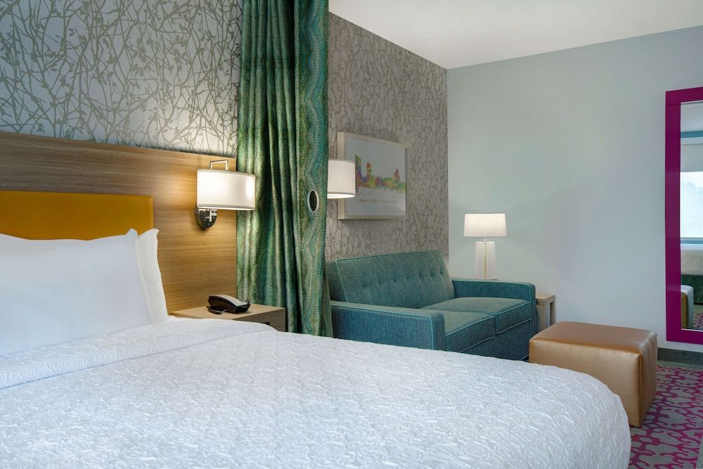 Home2 Suites By Hilton Grand Rapids Airport Studio, 1 Queen Bed, Accessible, Bathtub (Mobility & Hearing)