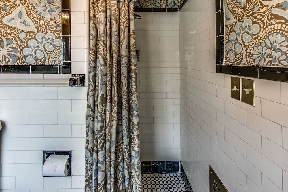 Luxury Single Room, Private Bathroom, Garden View