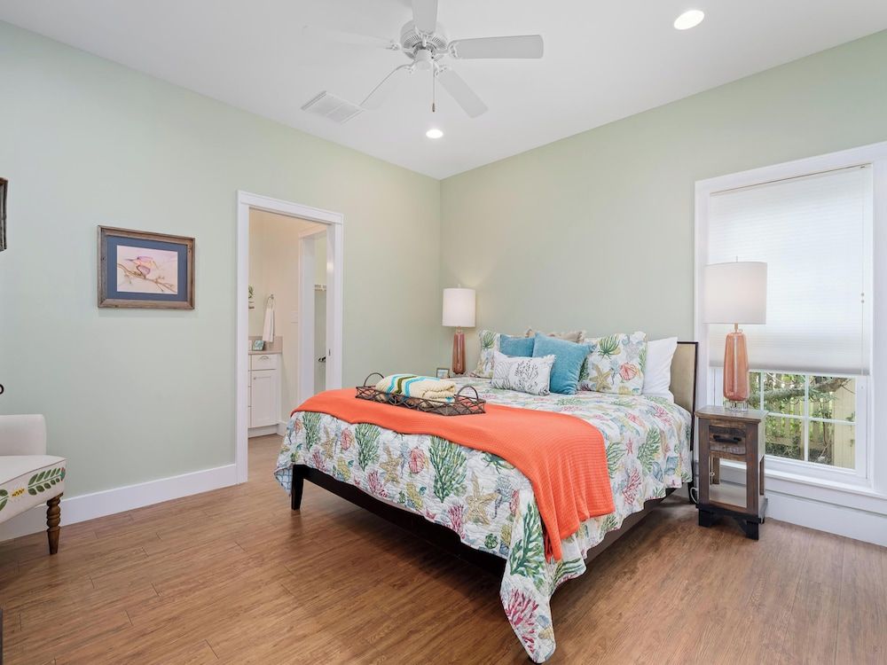 House (2 Bedrooms)