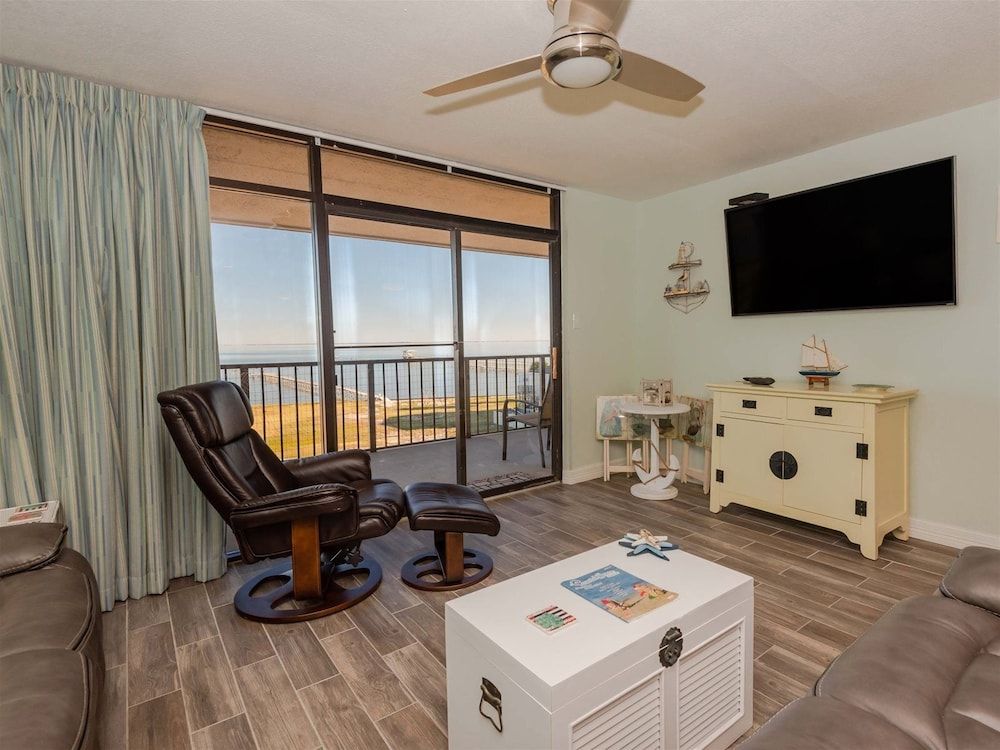 Laguna Reef Condos by VTrips Condo, Multiple Beds, Patio (Water's Edge - No Pets Allowed) 13
