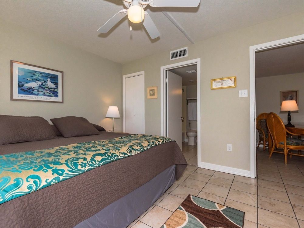 Laguna Reef Condos by VTrips Condo, Multiple Beds, Balcony (Peaceful Pelican - No Pets Allowed) 6