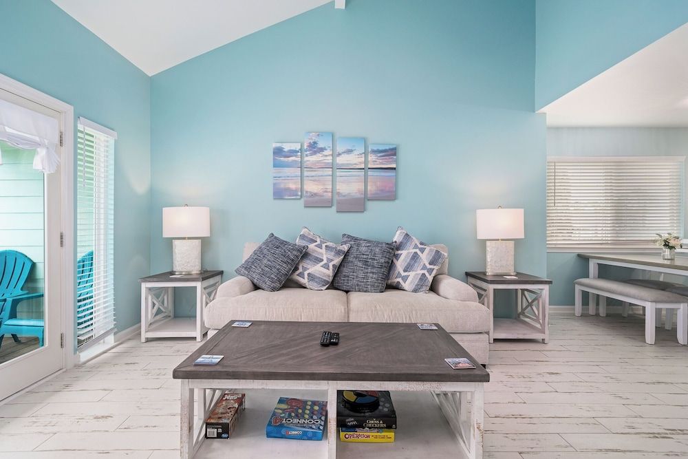 Condo (2 Bedrooms)