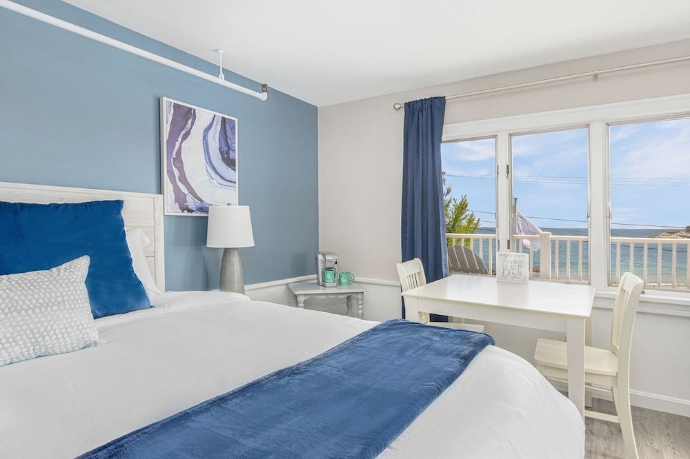 Signature Room, 1 King Bed with Sofa bed, Ocean View