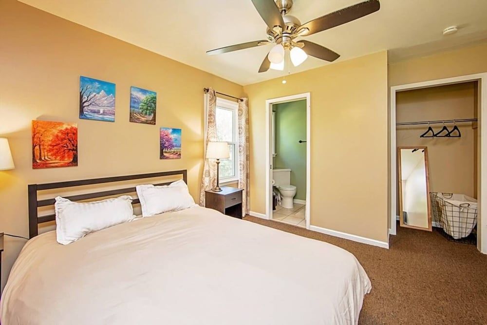House, 3 Bedrooms, 2 Bathrooms