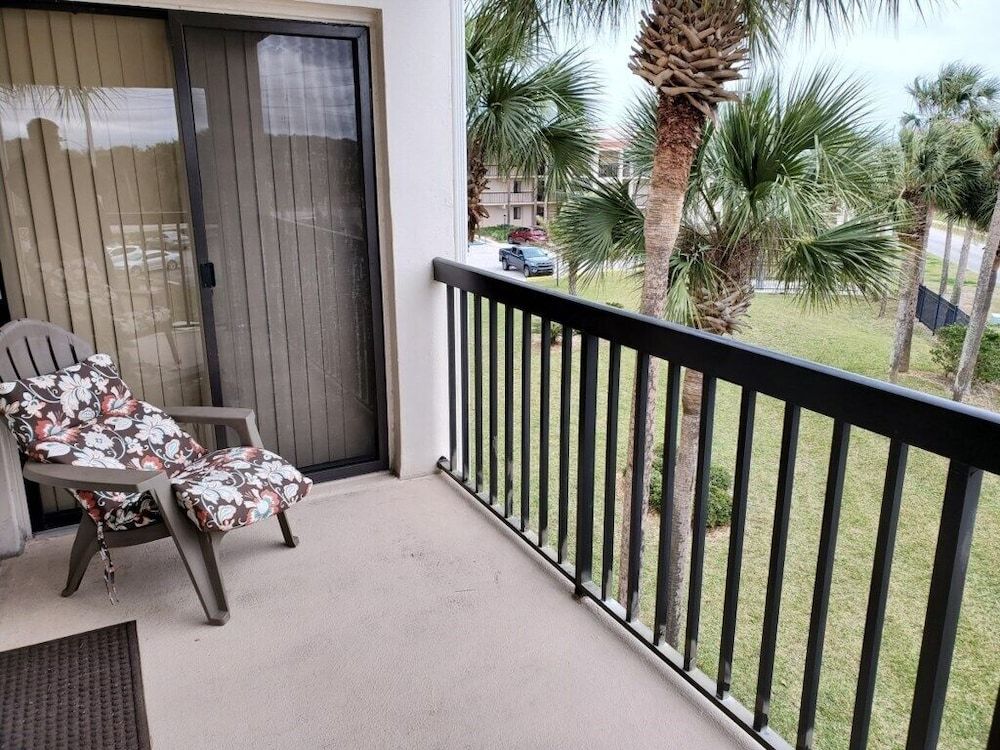 Condo, 1 Queen Bed with Sofa bed, Balcony