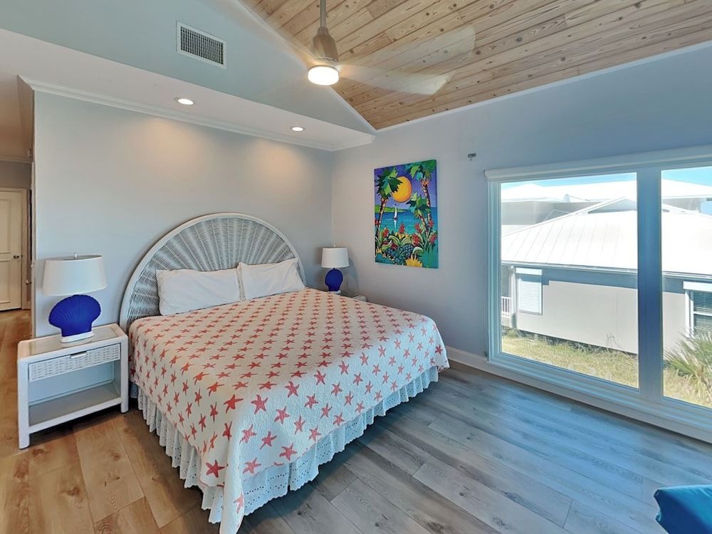 House (4 Bedrooms)