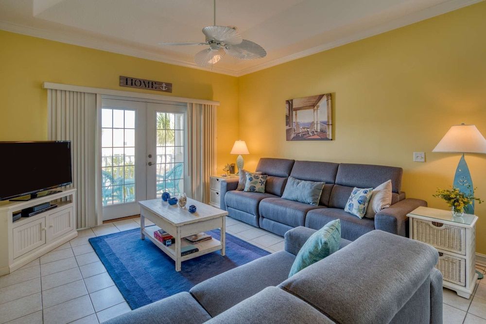 Condo (Mermaid Beach House)