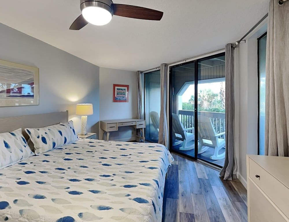 Condo, King, 2 Twin and Sofa Bed, Garden View, Balcony/Patio