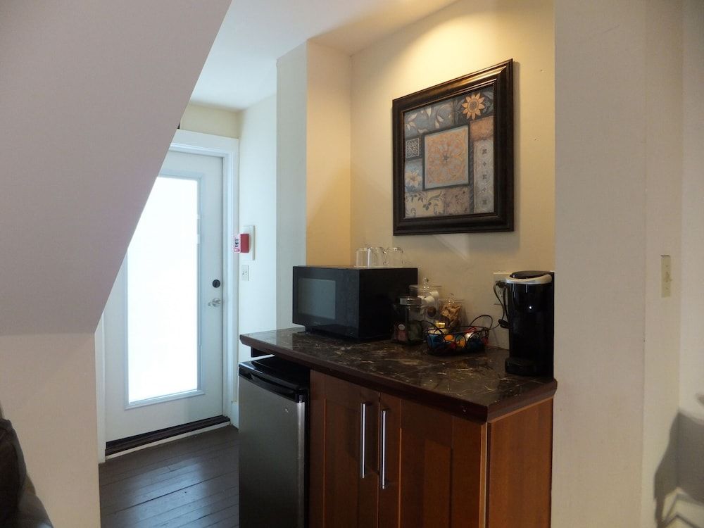 Bay View Grand Suite #18