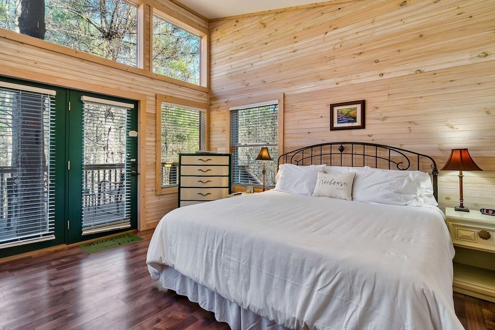 Luxury Tree House