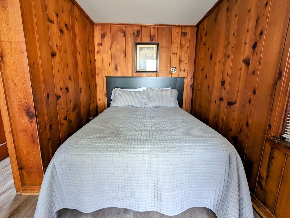 Quadruple Room 3 - 2 Queen Beds