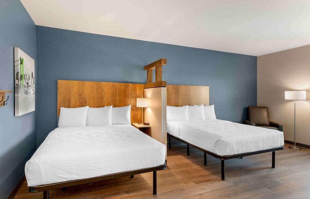 Premium Studio, 2 Queen Beds, Non Smoking, Refrigerator & Microwave