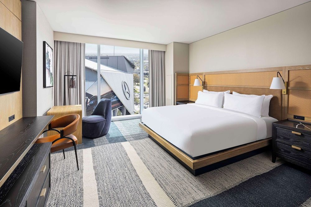 Room, 1 King Bed, Accessible (Stadium View)
