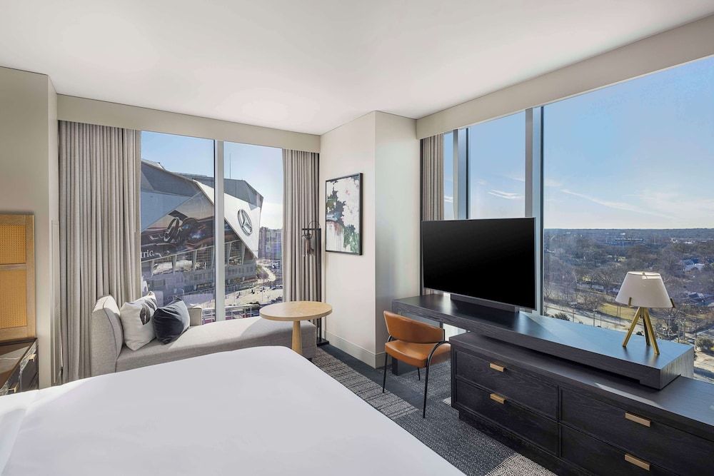 Panoramic Room, 1 King Bed, Corner