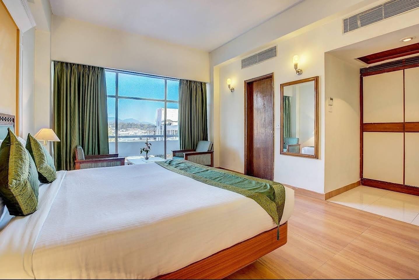 Deluxe Room City View