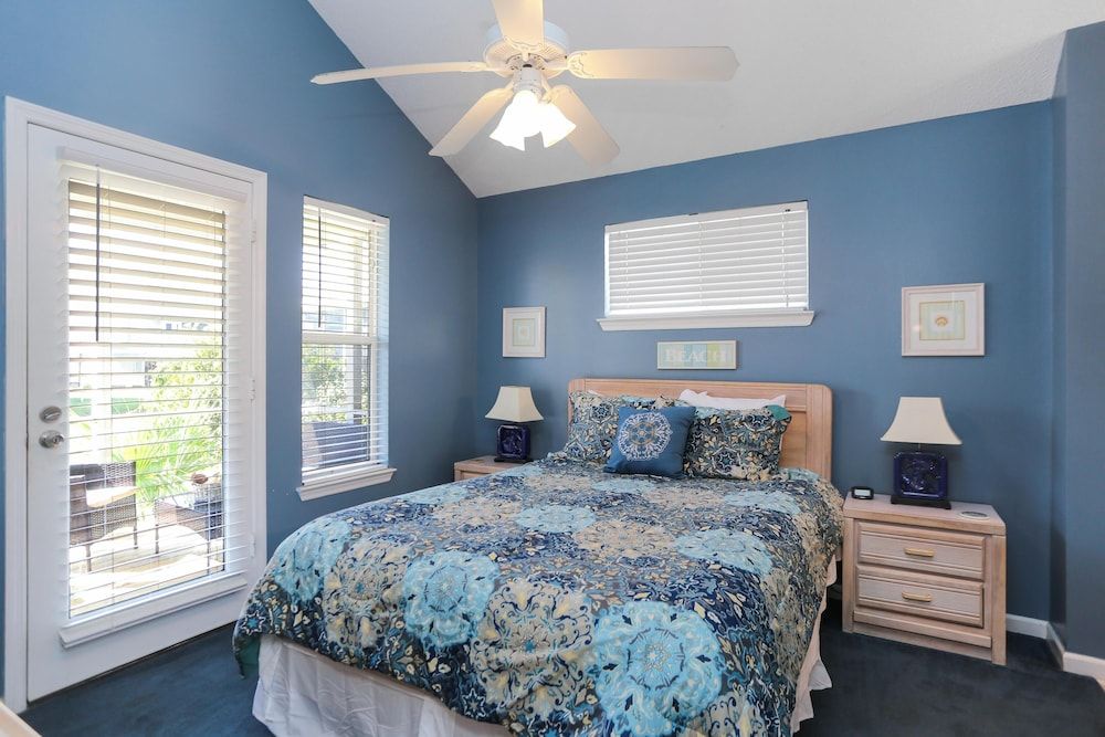 House, Multiple Beds (Barrier Dunes 125  Totally Beachin)