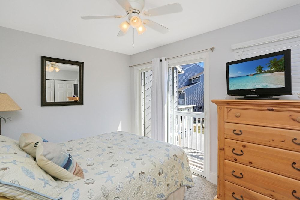 Townhome, Multiple Beds (Barrier Dunes 125 - 49 Sand Dollar Sh)