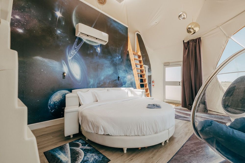 Family Suite "Space Galaxy" Unique Sky Dome