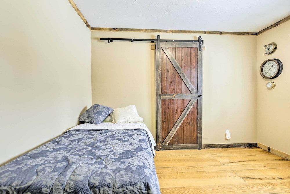 House (4 Bedrooms)