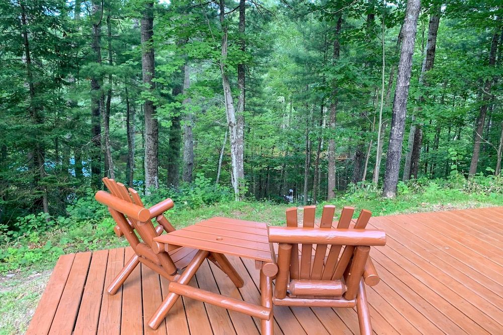 Inviting Angler's Abode w/ Grill & RV Hookups