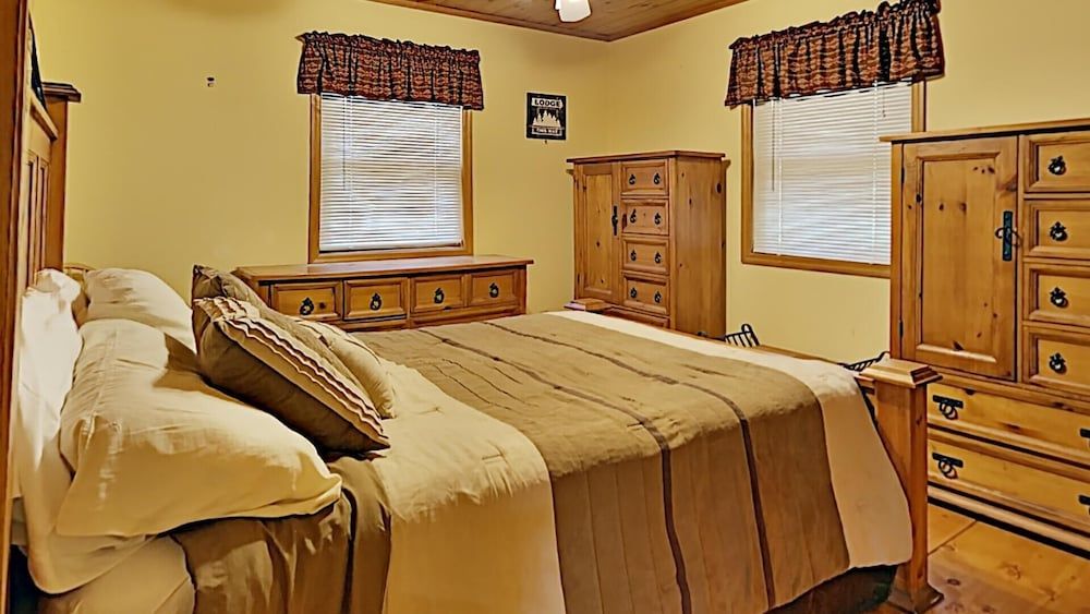 Cabin, Multiple Beds, Patio