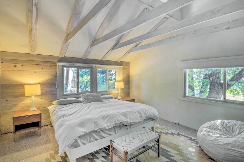 House (4 Bedrooms)