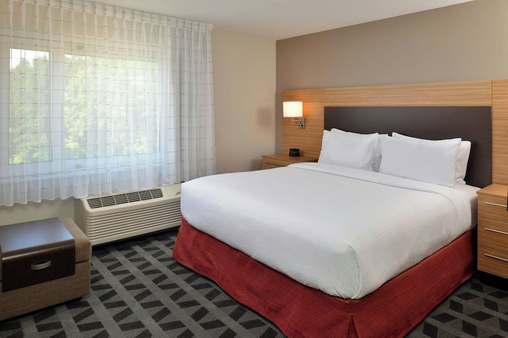 Towneplace Suites By Marriott Raleigh-Durham Airport/Morrisville Studio, 1 King Bed with Sofa bed 2