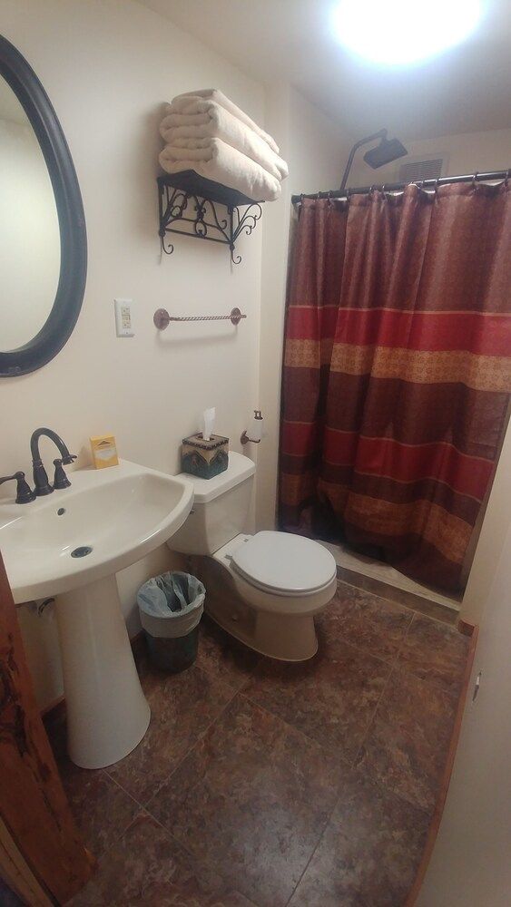 Double R Guest Ranch Family Cabin 7