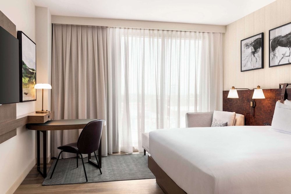 Room, 2 Queen Beds, City View (Hearing)
