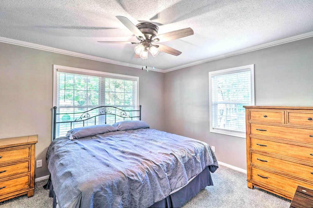 House (4 Bedrooms)