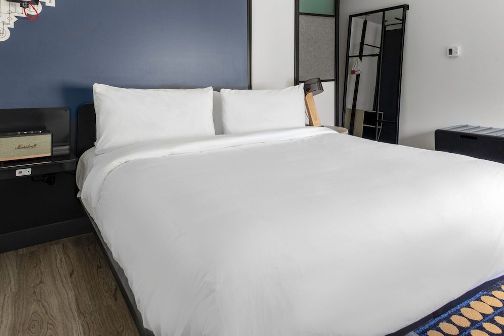 Loft, 1 King Bed