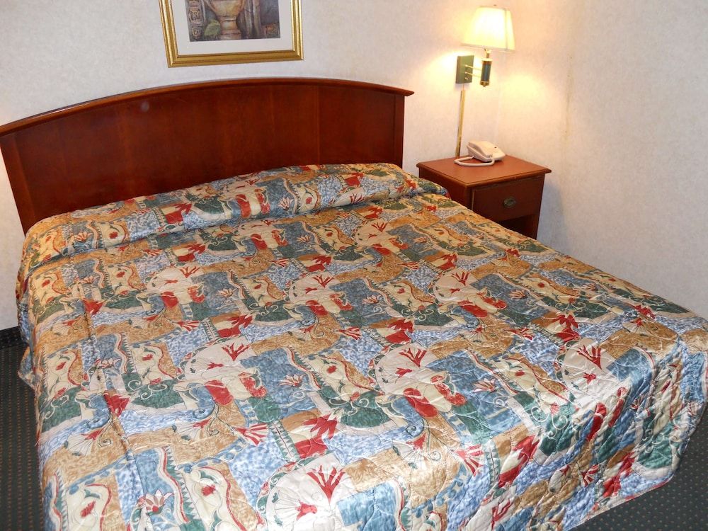 Suite, 1 King Bed, Non Smoking, Jetted Tub