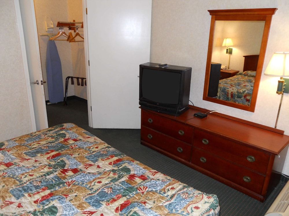 Suite, 1 King Bed, Non Smoking, Jetted Tub